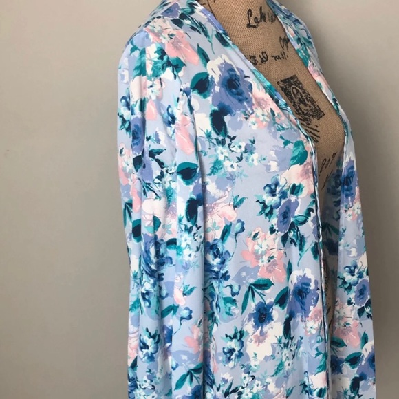 Blue Flora Kamino - Picture 2 of 7